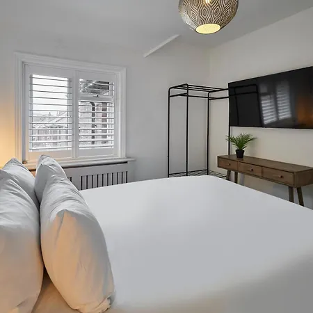 Host & - Holme Rigg Whitby